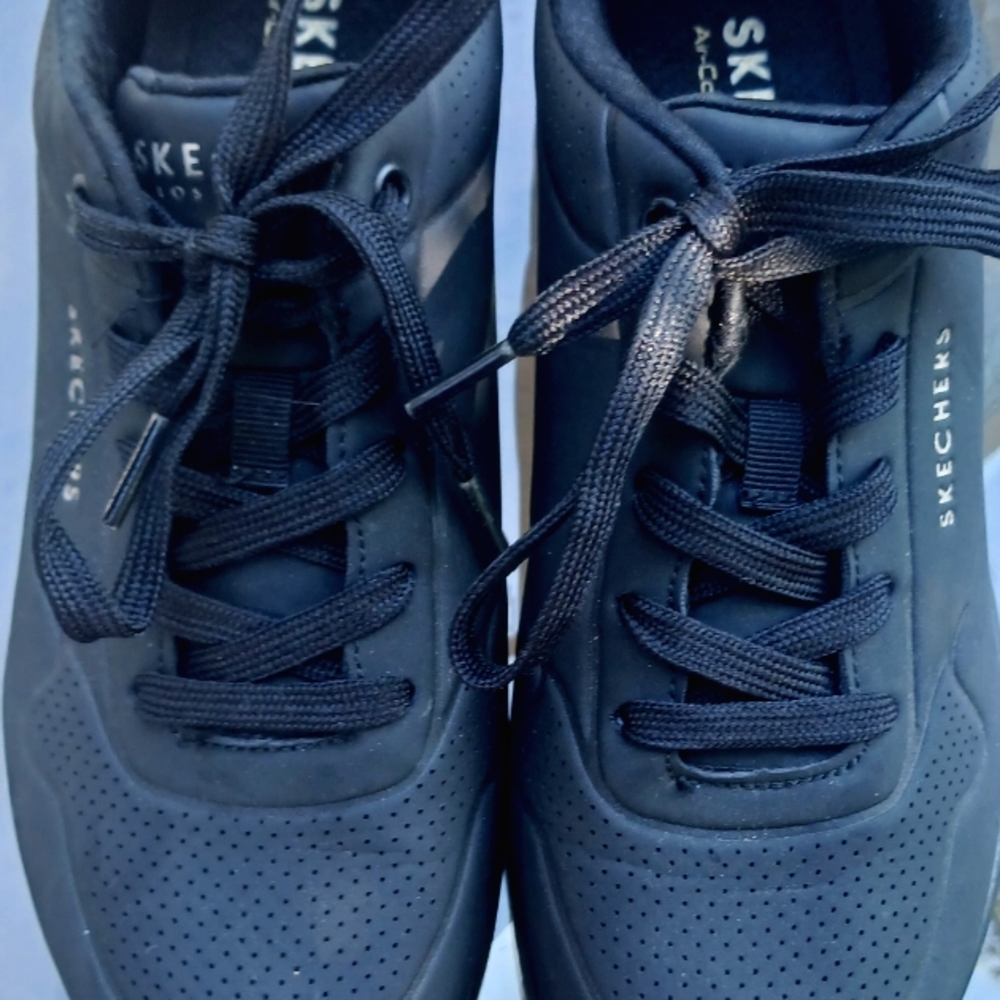 Women's sketchers